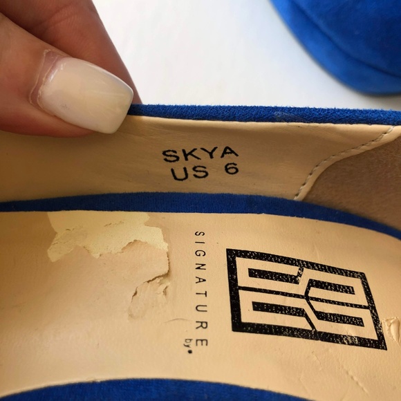 Signature Blue Suede Stiletto's - Picture 6 of 6